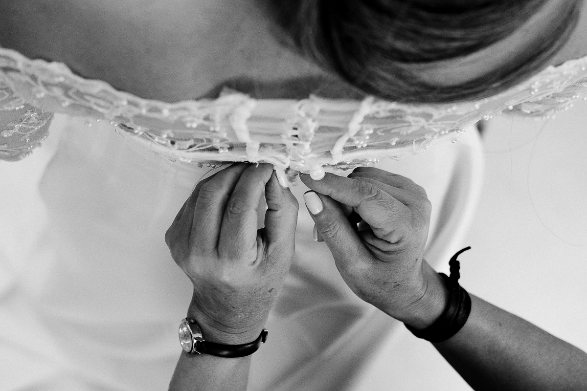 francisco-veliz-fotógrafo-bodas-buenos-aires-argentina-vestido-manos