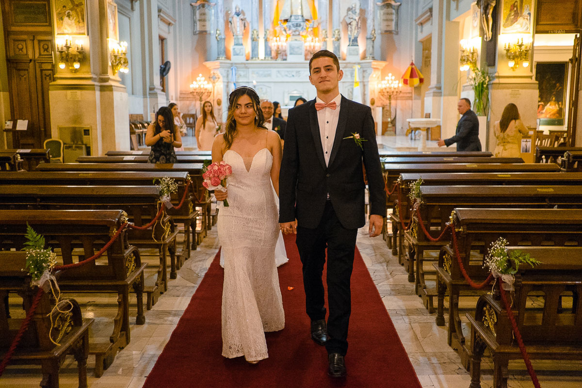 hamiley-jose-boda-iglesia-recoleta-salida-iglesia