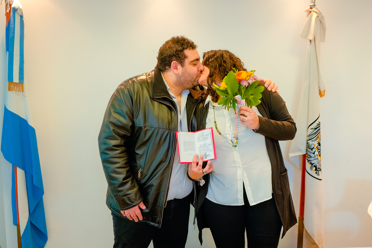 cecilia-alan-fotografia-boda-civil-villa-del-parque-francisco-veliz-comuna11