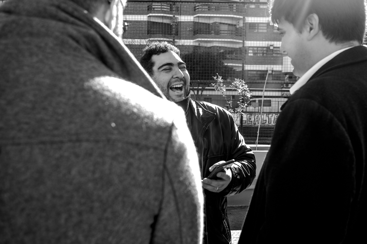 cecilia-alan-fotografia-boda-civil-francisco-veliz-sorpresa-alegria-novios-amigos