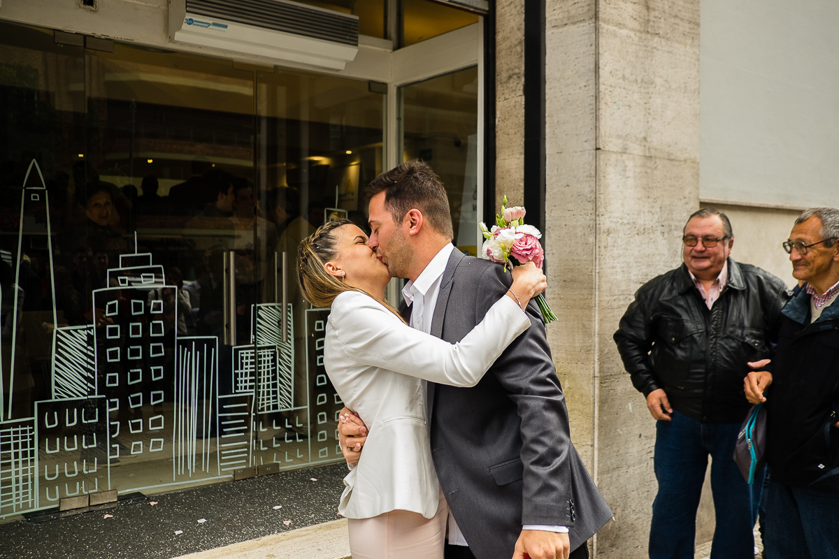 silvina-javier-rinaldi-francisco-veliz-sede-comunal-14-beso