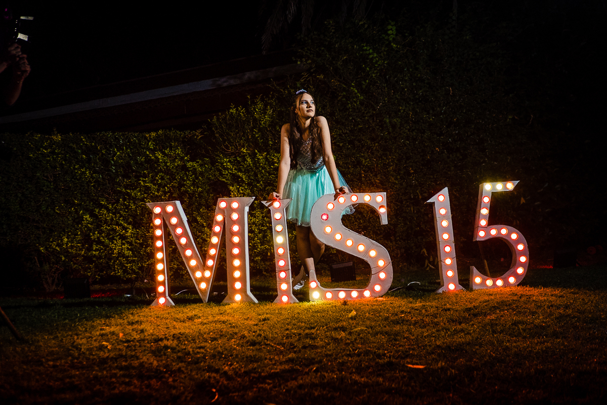 aylen-fiesta-quinceaños-led-francisco-veliz