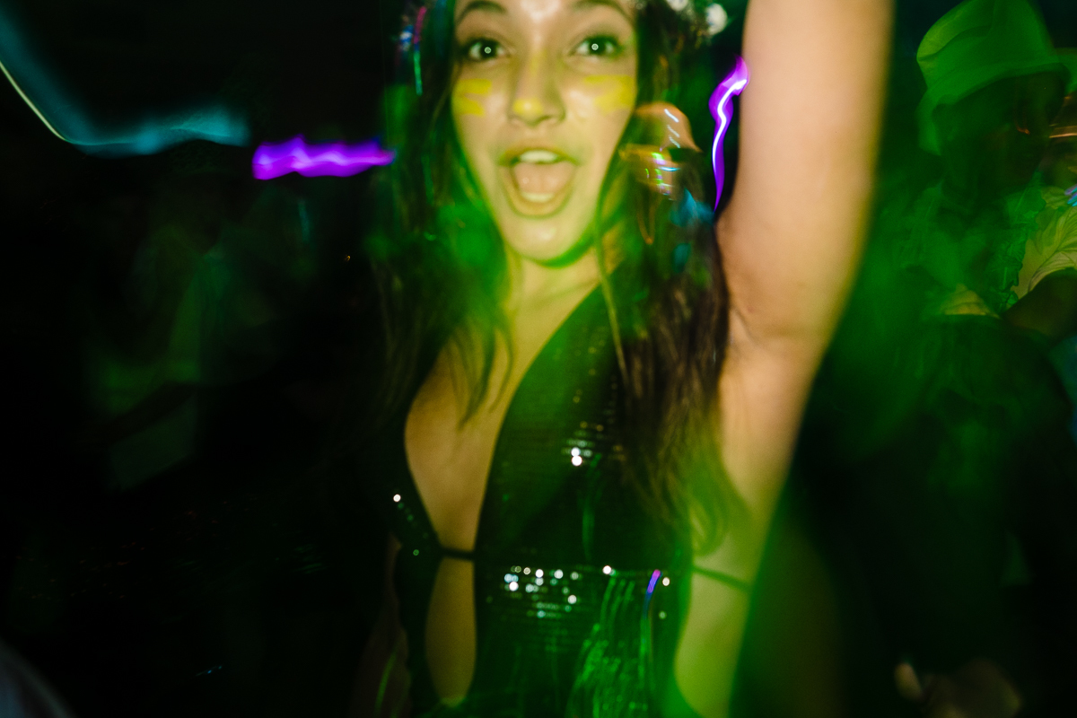 francisco-veliz-fotografia-quinceaños-bailando-flash-movimiento