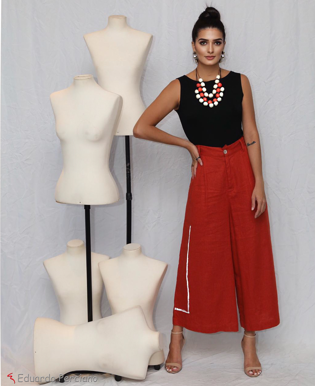 Modelo: Ani Frassi - Marke Off para Simultâneo - Produção: Arly Coelho