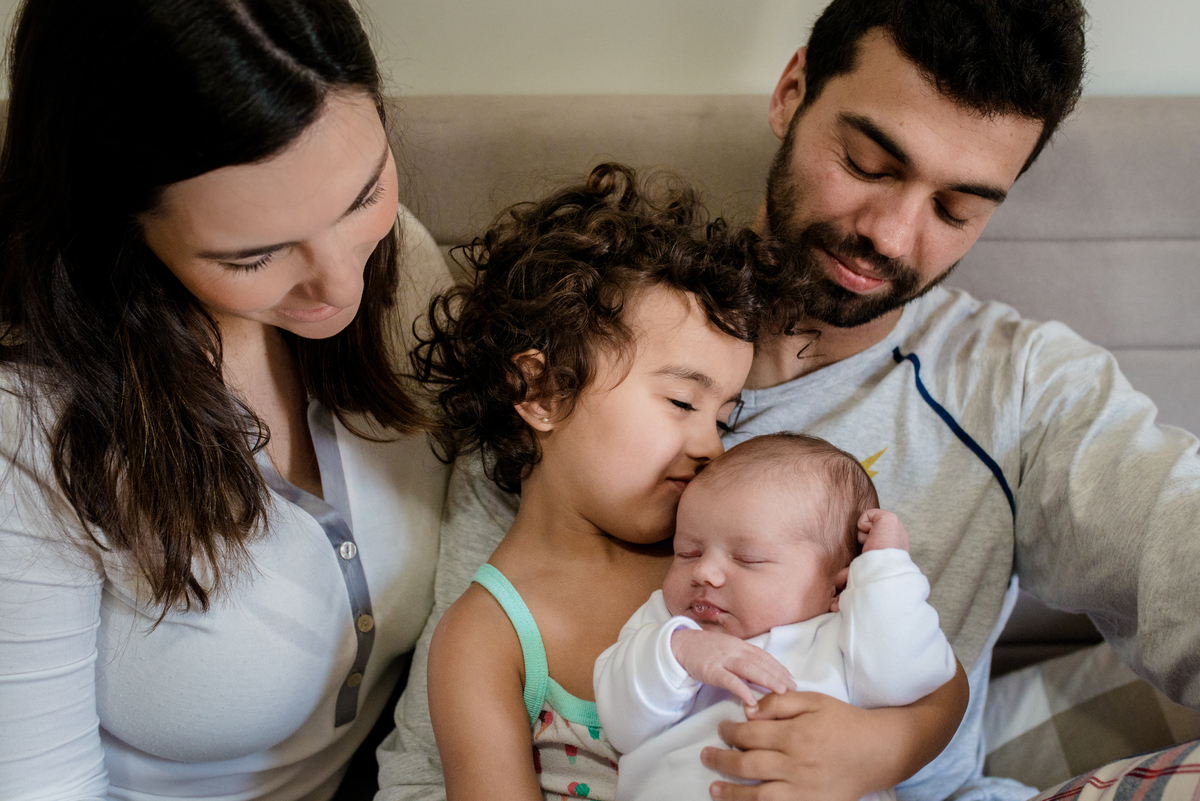 pai mãe e duas filhas