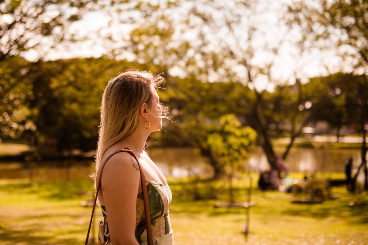 Ensaio fotografico feminino no parque