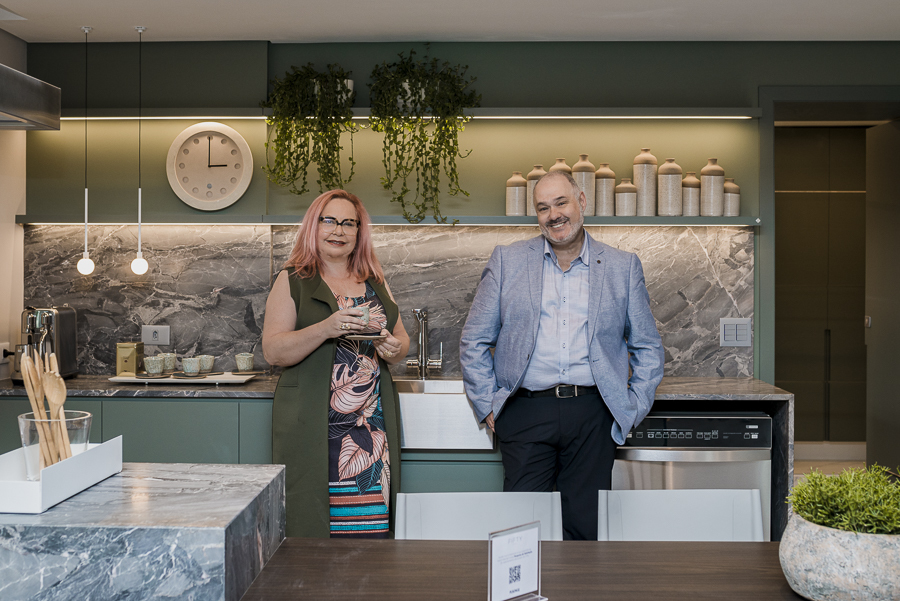 Corretores posando para ensaio fotografico profissional