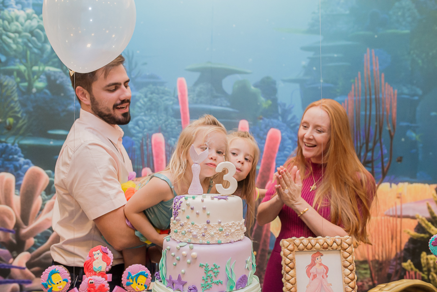 festinha de aniversário: hora do parabéns