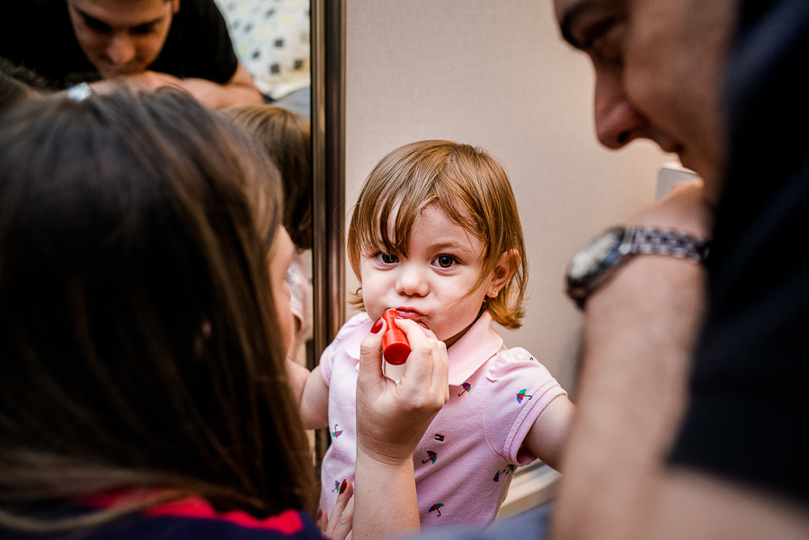 criança brincando, familia feliz, fotografo, curitiba, ensaio familia, ensaio lifestyle, fotografo lifestyle, lifestyle, fotografo curitiba, fotografia documental, fotografia de familia, ensaio familia, fotografo familia