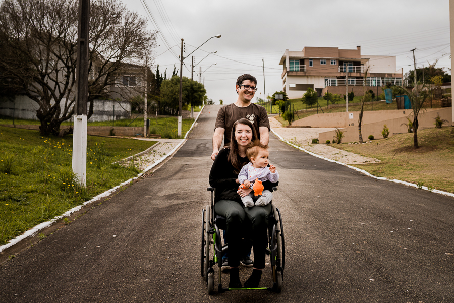 família com cadeirante, fotografo, curitiba, ensaio familia, ensaio lifestyle, fotografo lifestyle, lifestyle, fotografo curitiba, fotografia documental, fotografia de familia, ensaio familia, fotografo familia, fotografia lifestyle, fotografia de familia