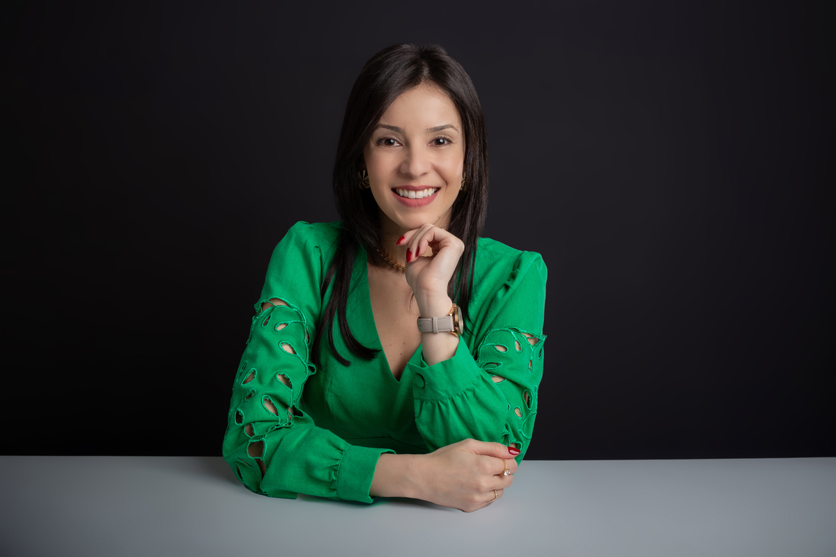 Ensaio corporativo Ipatinga - Dra Nicoly Eudes - Gastroenterologista