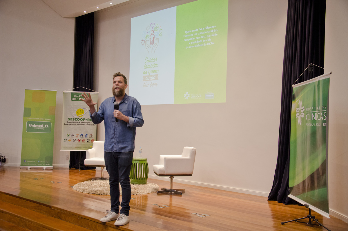 Palestra de Marcos Piangers