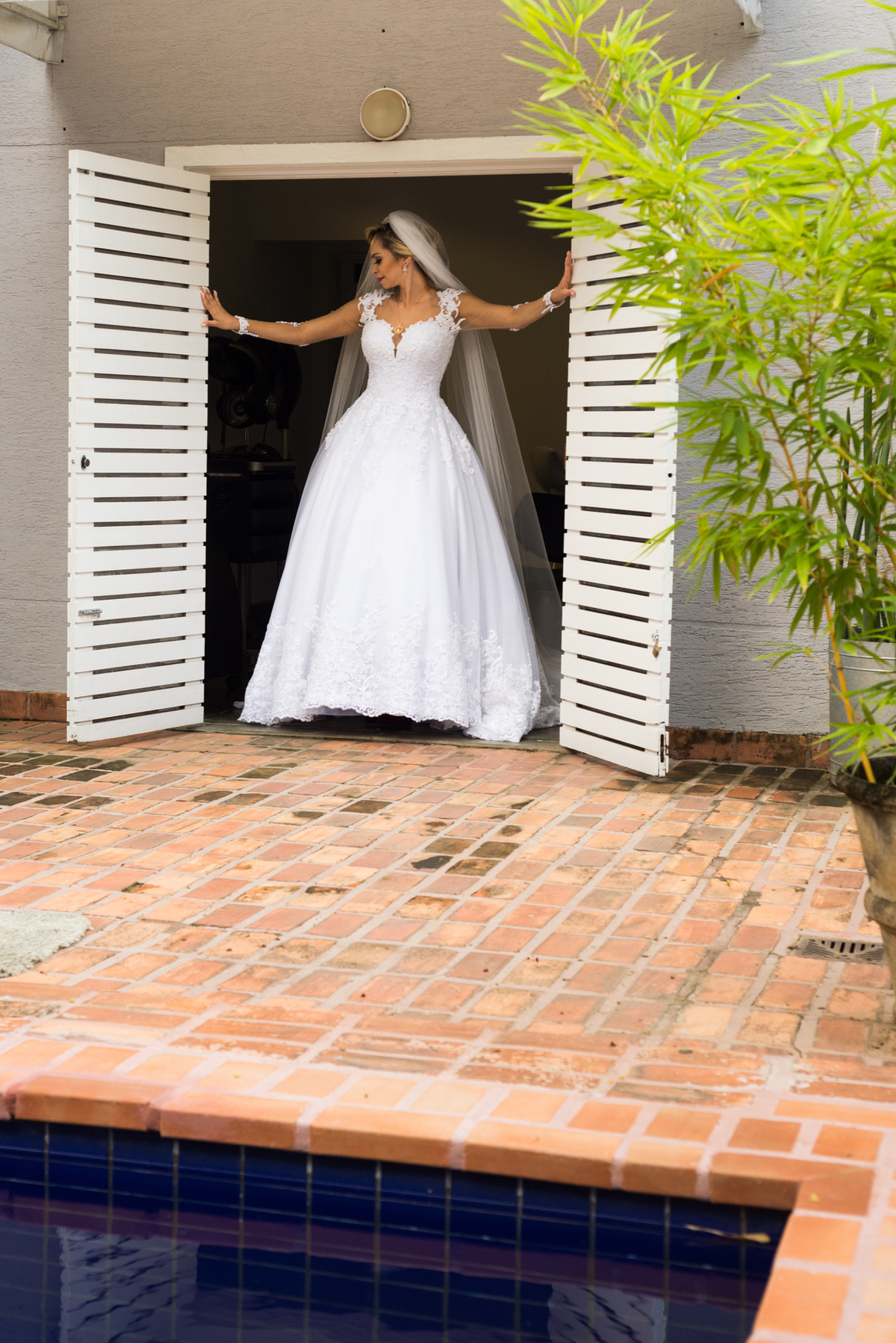 Dia da noiva BH, Studio Be Pampulha, make para casamento, maquiagem de casamento, produção da noiva, vestido de noiva BH.