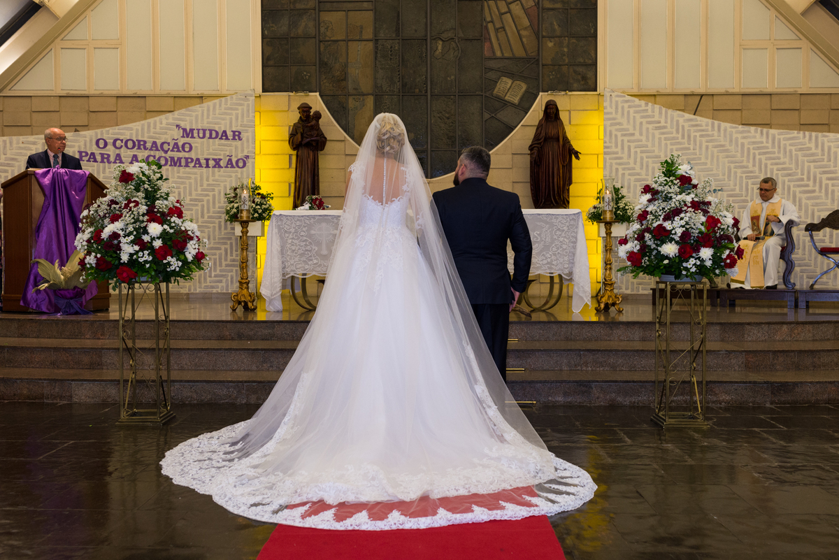 Paroquia Santo Antônio Pampulha, casamento BH, cerimônia de casamento BH, vestido de noiva bh 