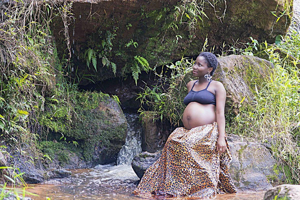 Ensaio feminino BH, ensaio fotográfico BH, ensaio lindo de gestante BH, gestante BH, beleza negra BH, mulher preta BH, beleza preta BH, beleza da mulher preta BH, black power, fotografo BH, ensaio fotográfico beleza negra, preta linda BH, negra linda BH