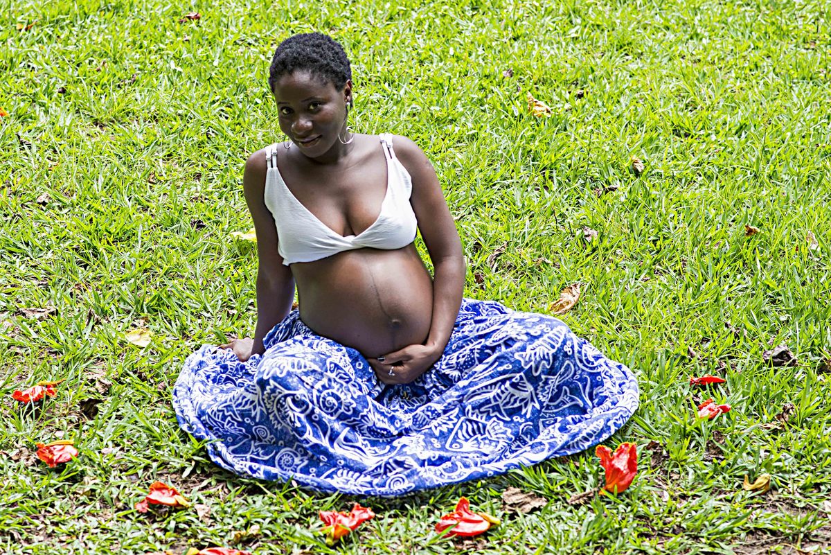 Ensaio feminino BH, ensaio fotográfico BH, ensaio lindo de gestante BH, gestante BH, beleza negra BH, mulher preta BH, beleza preta BH, beleza da mulher preta BH, black power, fotografo BH, ensaio fotográfico beleza negra, preta linda BH, negra linda BH
