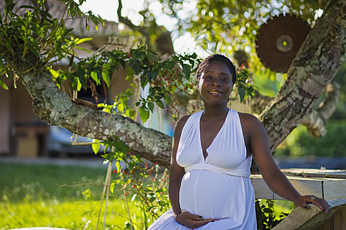 Ensaio feminino BH, ensaio fotográfico BH, ensaio lindo de gestante BH, gestante BH, beleza negra BH, mulher preta BH, beleza preta BH, beleza da mulher preta BH, black power, fotografo BH, ensaio fotográfico beleza negra, preta linda BH, negra linda BH