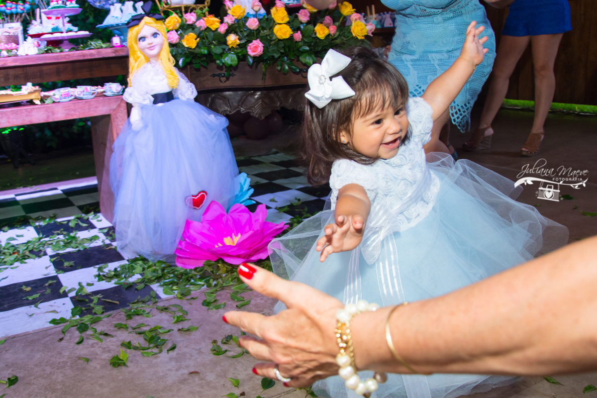 Juliana Maeve, Juliana Maeve Fotografia, Aniversario Infantil Ouro preto, Fotografa crianças ouro preto, Fotografa crianças mariana, festa alice no pais das maravilhas