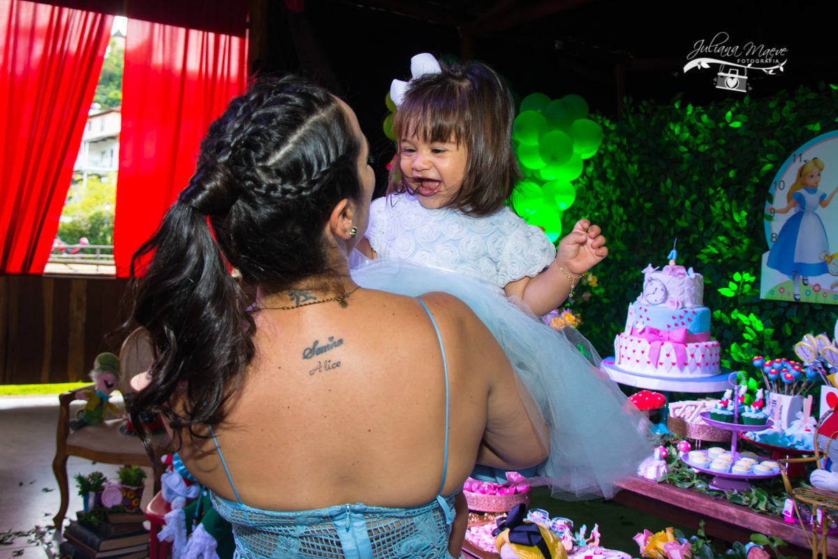 Juliana Maeve, Juliana Maeve Fotografia, Aniversario Infantil Ouro preto, Fotografa crianças ouro preto, Fotografa crianças mariana, festa alice no pais das maravilhas