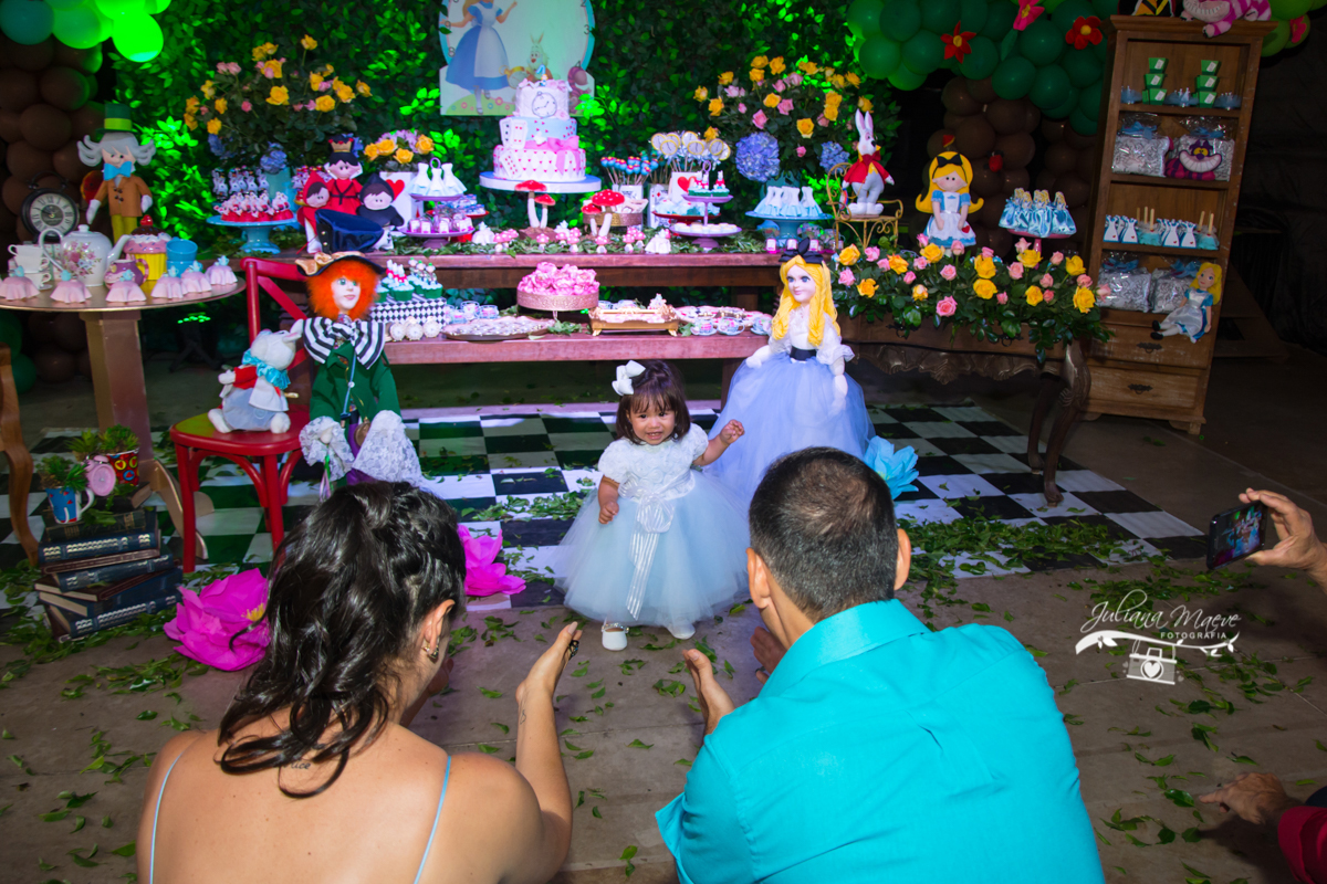 Juliana Maeve, Juliana Maeve Fotografia, Aniversario Infantil Ouro preto, Fotografa crianças ouro preto, Fotografa crianças mariana, festa alice no pais das maravilhas
