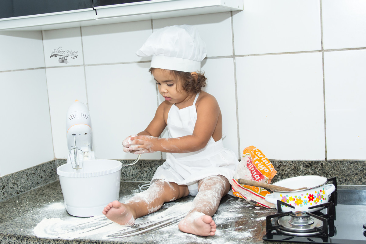 Mini Cozinheira, Juliana Maeve, Juliana Maeve Fotografia, Ouro preto , Fotografia Ouro PReto, Fotografa Infantil Ouro PReto, Fotografa Criança Ouro Preto, Fotografa Bebes Ouro Preto