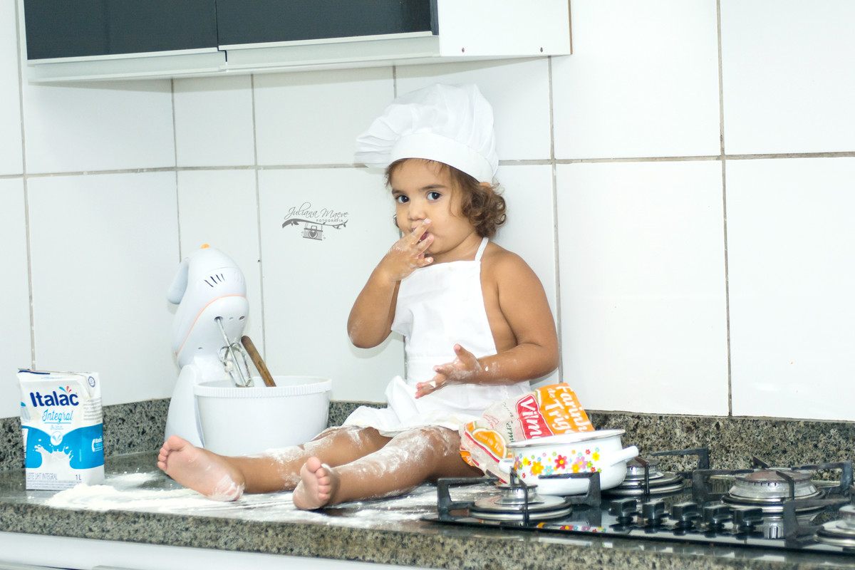 Mini Cozinheira, Juliana Maeve, Juliana Maeve Fotografia, Ouro preto , Fotografia Ouro PReto, Fotografa Infantil Ouro PReto, Fotografa Criança Ouro Preto, Fotografa Bebes Ouro Preto
