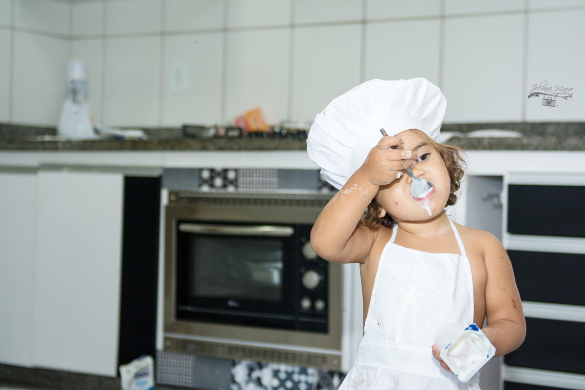 Mini Cozinheira, Juliana Maeve, Juliana Maeve Fotografia, Ouro preto , Fotografia Ouro PReto, Fotografa Infantil Ouro PReto, Fotografa Criança Ouro Preto, Fotografa Bebes Ouro Preto