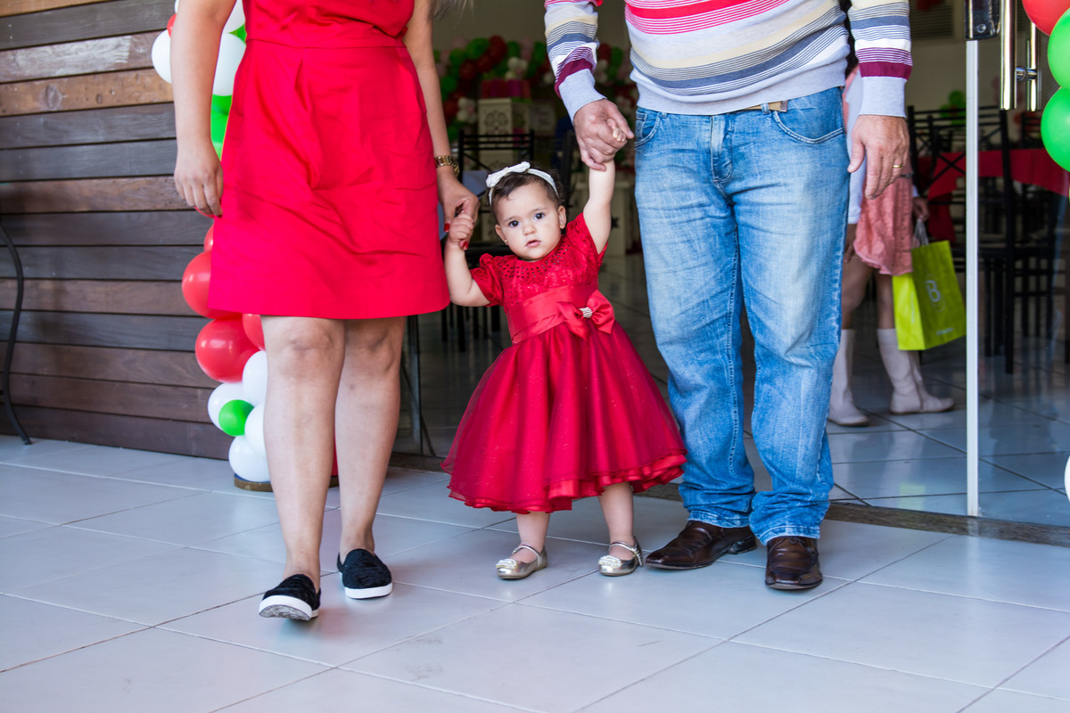 Uzzo Ouro Preto, aniversario na Uzzo, Fotografia Infantil Ouro Preto, Aniversario Infantil Ouro Preto, Juliana Maeve, Juliana Maeve Fotografia, Fotografa Ouro Preto, Aniversario Moranguinho