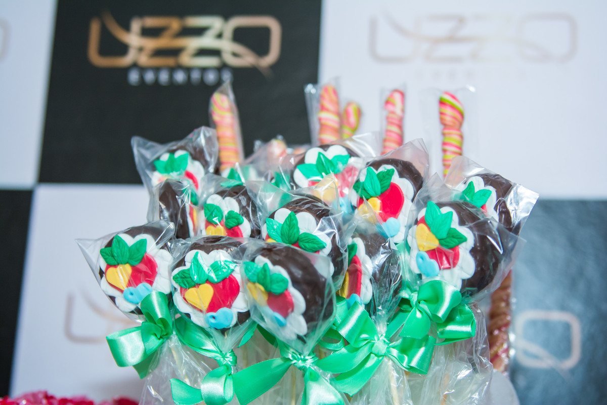 Uzzo Ouro Preto, aniversario na Uzzo, Fotografia Infantil Ouro Preto, Aniversario Infantil Ouro Preto, Juliana Maeve, Juliana Maeve Fotografia, Fotografa Ouro Preto, Aniversario Moranguinho