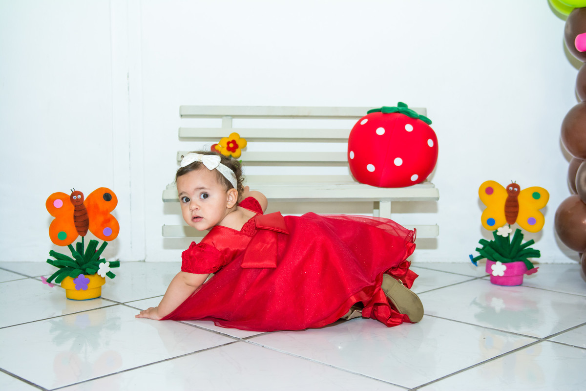 Uzzo Ouro Preto, aniversario na Uzzo, Fotografia Infantil Ouro Preto, Aniversario Infantil Ouro Preto, Juliana Maeve, Juliana Maeve Fotografia, Fotografa Ouro Preto, Aniversario Moranguinho