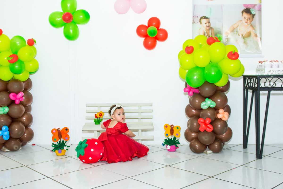 Uzzo Ouro Preto, aniversario na Uzzo, Fotografia Infantil Ouro Preto, Aniversario Infantil Ouro Preto, Juliana Maeve, Juliana Maeve Fotografia, Fotografa Ouro Preto, Aniversario Moranguinho