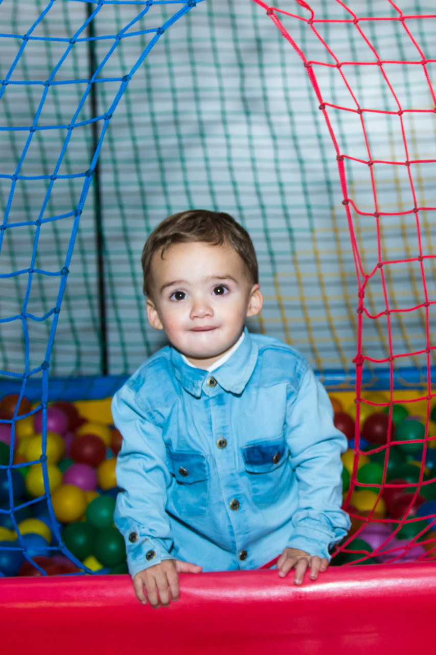 Uzzo Ouro Preto, aniversario na Uzzo, Fotografia Infantil Ouro Preto, Aniversario Infantil Ouro Preto, Juliana Maeve, Juliana Maeve Fotografia, Fotografa Ouro Preto, Aniversario Moranguinho