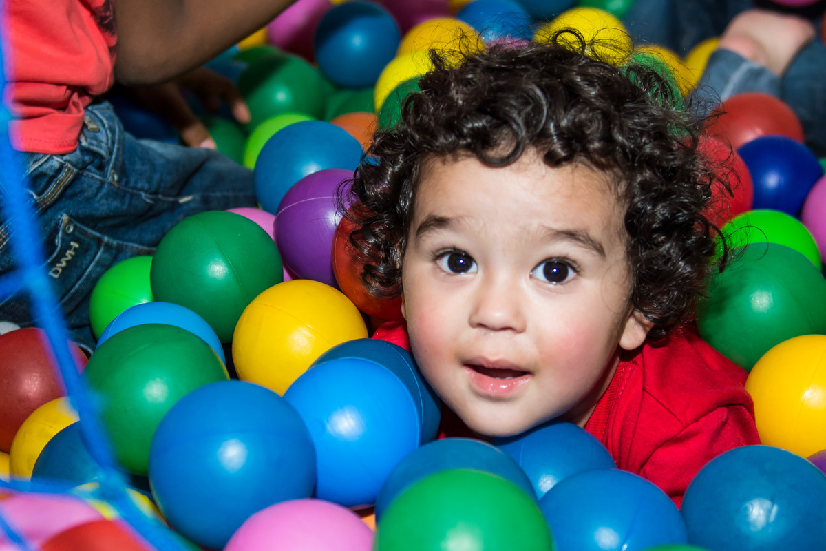 Uzzo Ouro Preto, aniversario na Uzzo, Fotografia Infantil Ouro Preto, Aniversario Infantil Ouro Preto, Juliana Maeve, Juliana Maeve Fotografia, Fotografa Ouro Preto, Aniversario Moranguinho