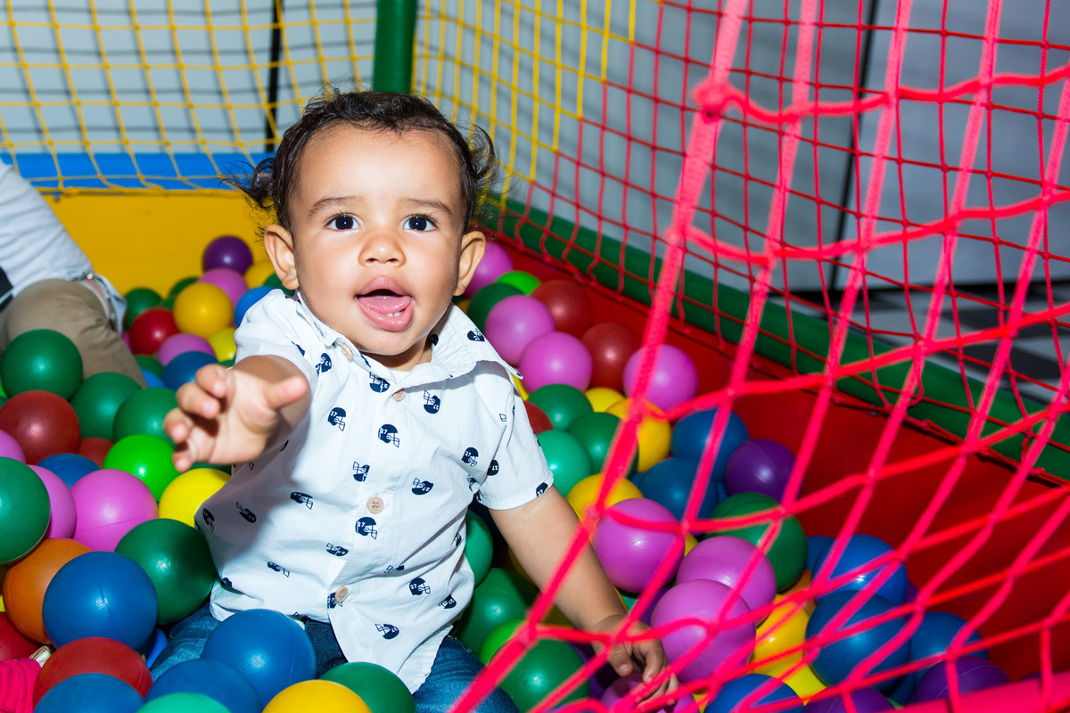 Uzzo Ouro Preto, aniversario na Uzzo, Fotografia Infantil Ouro Preto, Aniversario Infantil Ouro Preto, Juliana Maeve, Juliana Maeve Fotografia, Fotografa Ouro Preto, Aniversario Moranguinho