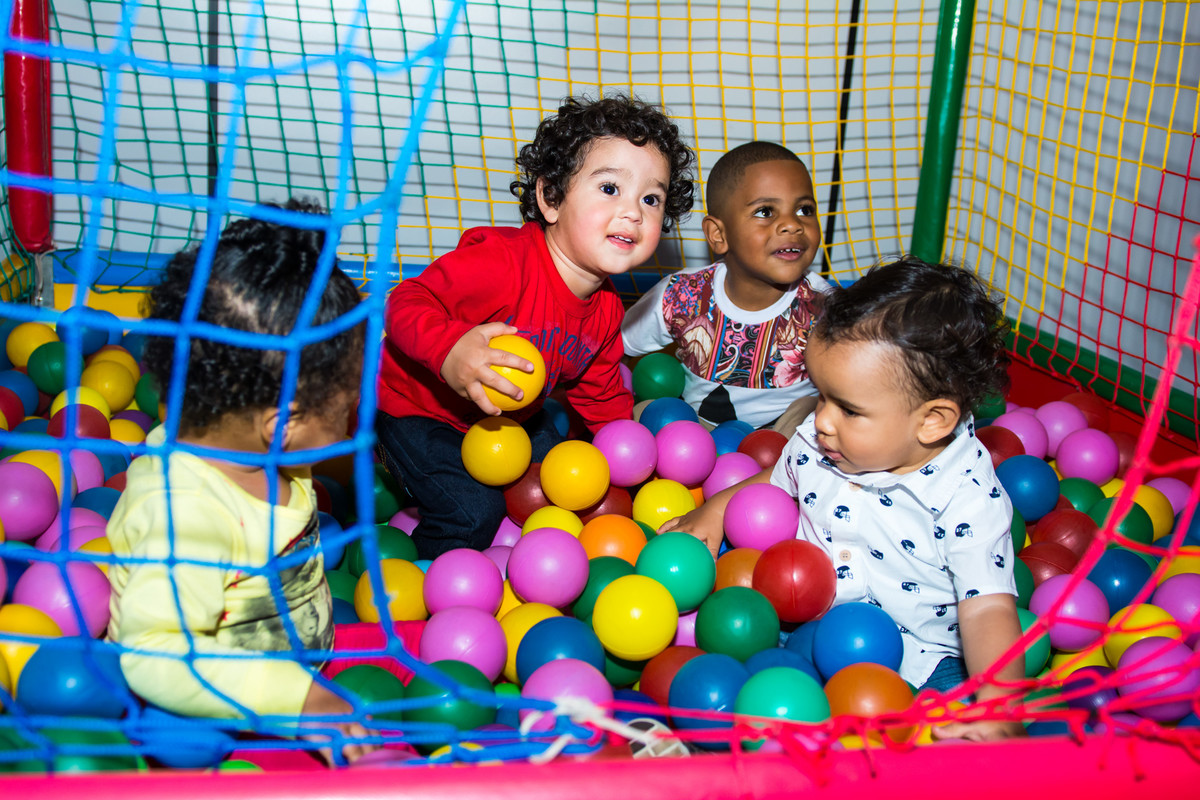 Uzzo Ouro Preto, aniversario na Uzzo, Fotografia Infantil Ouro Preto, Aniversario Infantil Ouro Preto, Juliana Maeve, Juliana Maeve Fotografia, Fotografa Ouro Preto, Aniversario Moranguinho