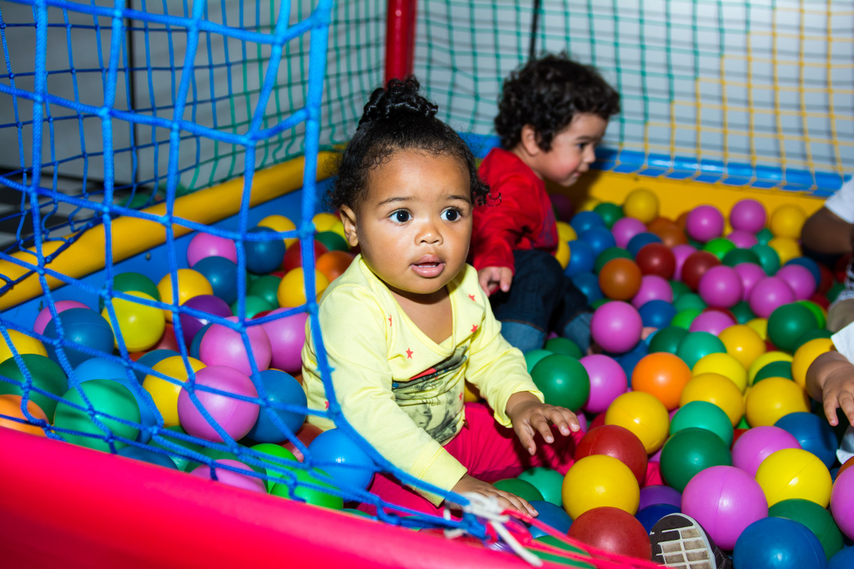 Uzzo Ouro Preto, aniversario na Uzzo, Fotografia Infantil Ouro Preto, Aniversario Infantil Ouro Preto, Juliana Maeve, Juliana Maeve Fotografia, Fotografa Ouro Preto, Aniversario Moranguinho