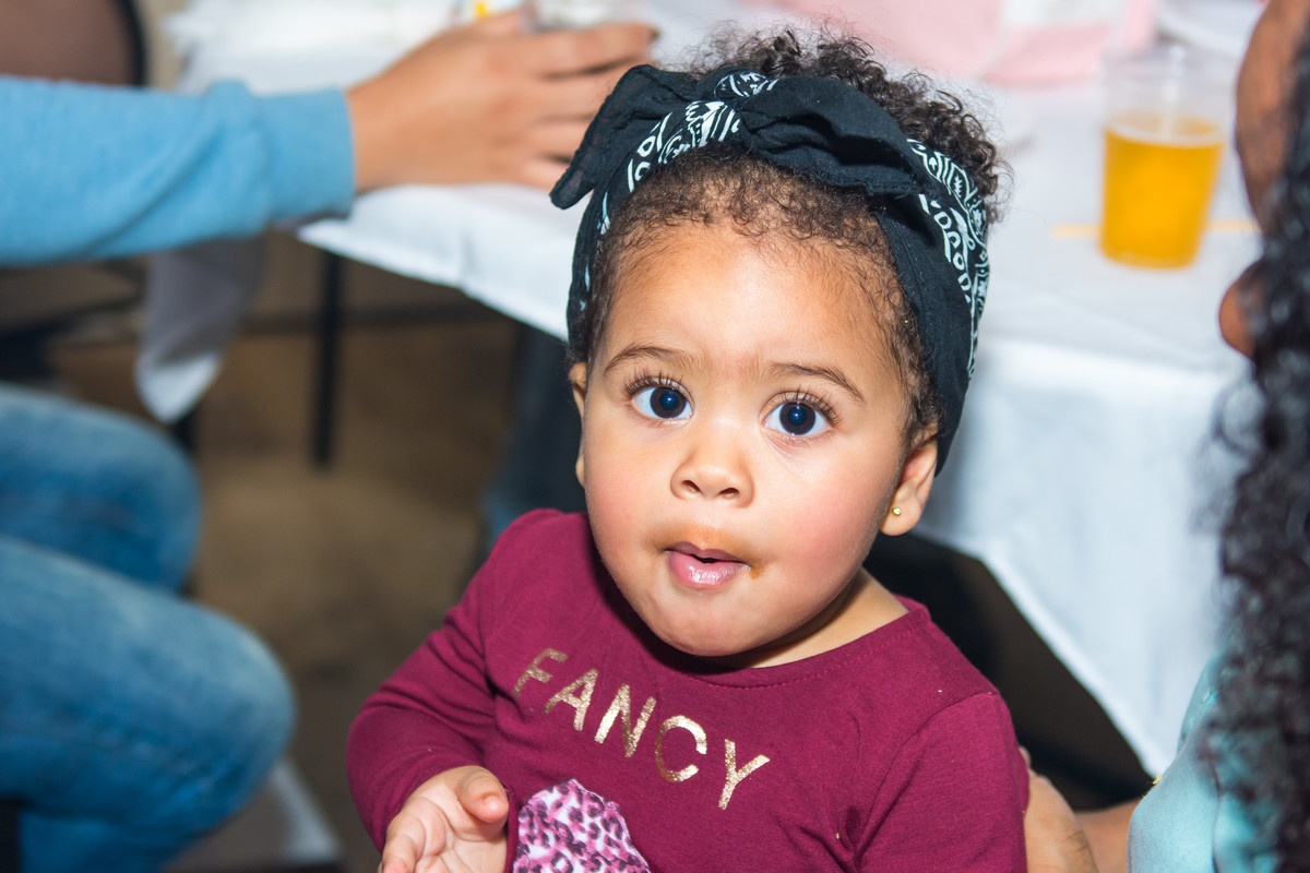 Uzzo Ouro Preto, aniversario na Uzzo, Fotografia Infantil Ouro Preto, Aniversario Infantil Ouro Preto, Juliana Maeve, Juliana Maeve Fotografia, Fotografa Ouro Preto, Aniversario Moranguinho