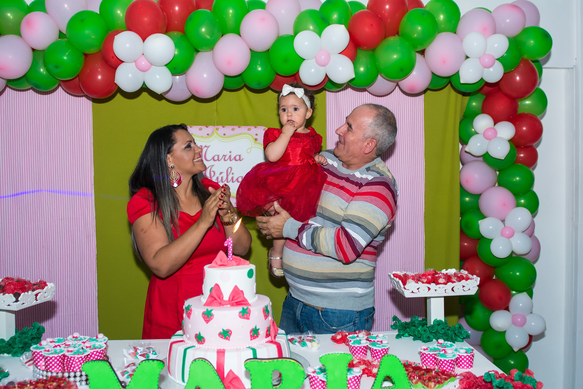 Uzzo Ouro Preto, aniversario na Uzzo, Fotografia Infantil Ouro Preto, Aniversario Infantil Ouro Preto, Juliana Maeve, Juliana Maeve Fotografia, Fotografa Ouro Preto, Aniversario Moranguinho