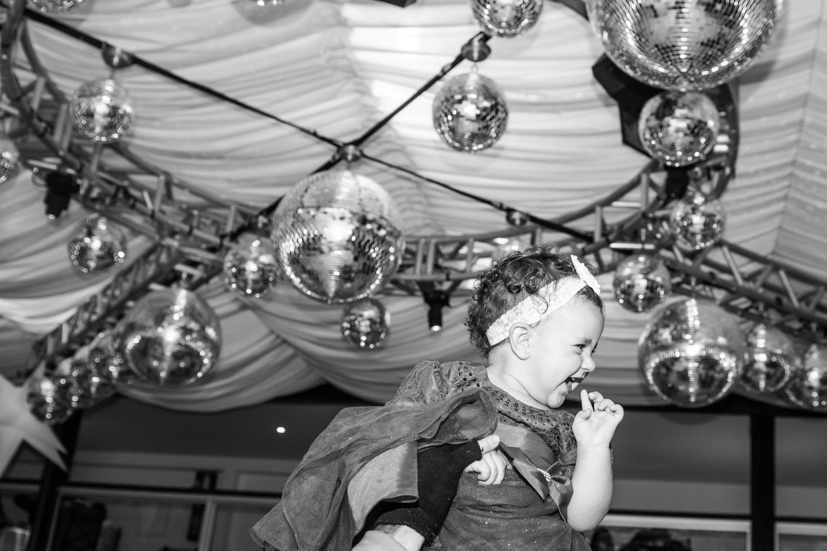 Uzzo Ouro Preto, aniversario na Uzzo, Fotografia Infantil Ouro Preto, Aniversario Infantil Ouro Preto, Juliana Maeve, Juliana Maeve Fotografia, Fotografa Ouro Preto, Aniversario Moranguinho