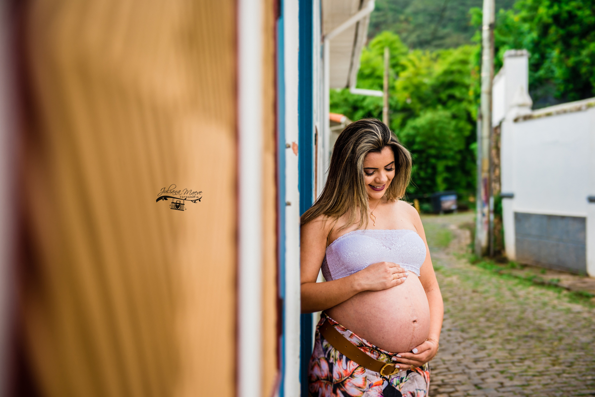 gestante, juliana maeve, juliana maeve fotografia, sessao gestante ouro preto, gestante  em estudio, juliana Maeve Fotografia, sessao fotografica gestante, Fotografos em Ouro Preto, estudio fotografia Ouro Preto, Estúdio  fotográfico Ouro preto.