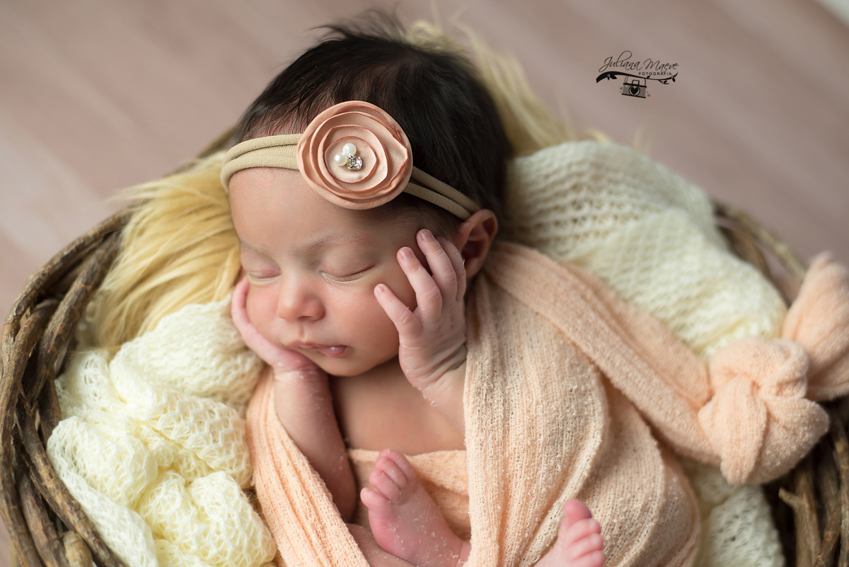 Acompanhamento Infantil em Ouro Preto, Fotografa de bebes em Ouro Preto, Fotografa Infantil em Ouro Preto, estudio fotografico em Ouro Preto, fotografa Newborn em Ouro preto, Newborn Ouro Preto, Newborn em Mariana, Fotografo de bebes em Mariana,