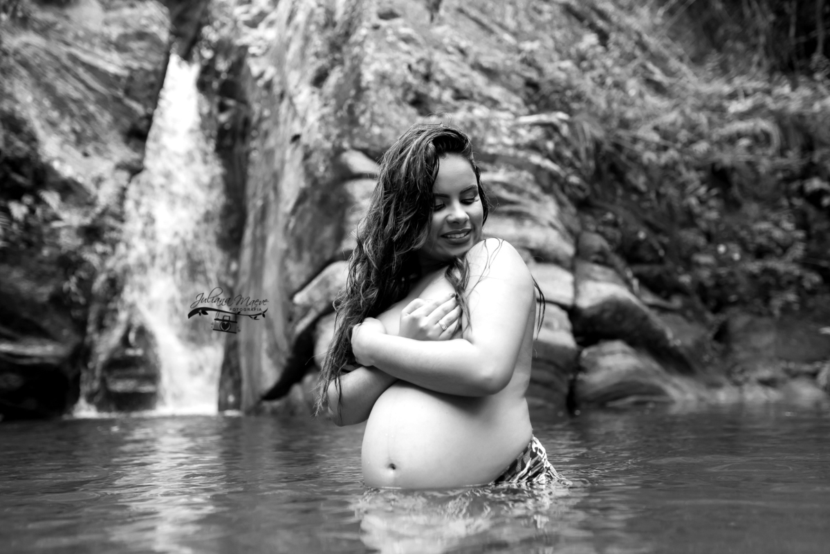 Juliana Maeve Fotografia, Juliana Maeve, Fotografia de gestante em Ouro Preto, fotografa de Familia em Ouro Preto,  Fotografos em ouro Preto, Fotografia de gestante em cacoeira,  fotos feita em Cachoeiras de Ouro PReto, Gestante sensual cachoeira