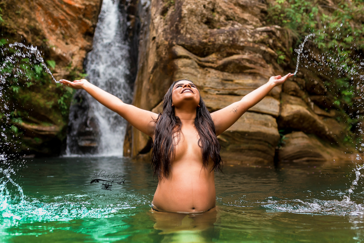 Juliana Maeve Fotografia, Juliana Maeve, Fotografia de gestante em Ouro Preto, fotografa de Familia em Ouro Preto,  Fotografos em ouro Preto, Fotografia de gestante em cacoeira,  fotos feita em Cachoeiras de Ouro PReto, Gestante sensual cachoeira
