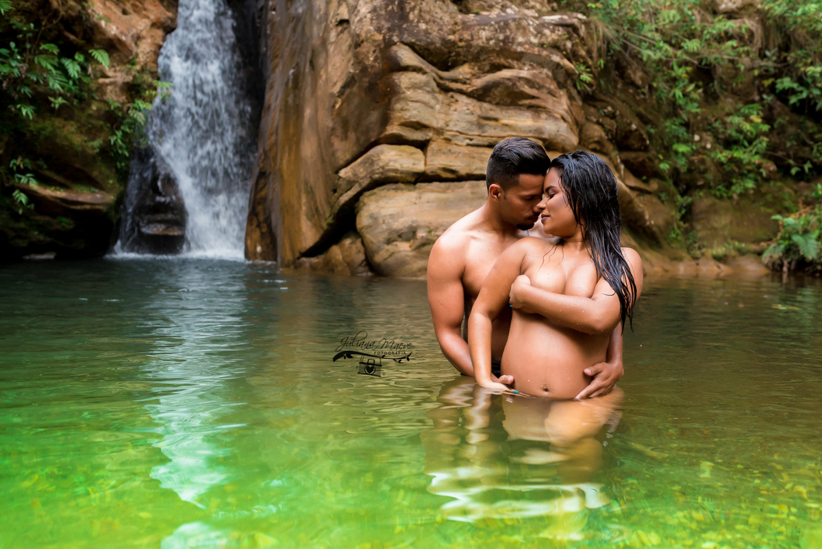 Juliana Maeve Fotografia, Juliana Maeve, Fotografia de gestante em Ouro Preto, fotografa de Familia em Ouro Preto,  Fotografos em ouro Preto, Fotografia de gestante em cacoeira,  fotos feita em Cachoeiras de Ouro PReto, Gestante sensual cachoeira