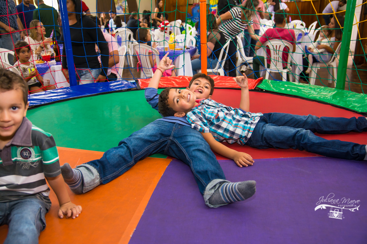 Aniversario Ouro Preto, Fotografia Ouro preto, Fotografa Ouro Preto, aniversario infantil, Juliana Maeve, Juliana Maeve Fotografia, Ouro Preto, Aniversario Helena, Aniversario galinha Pintadinha