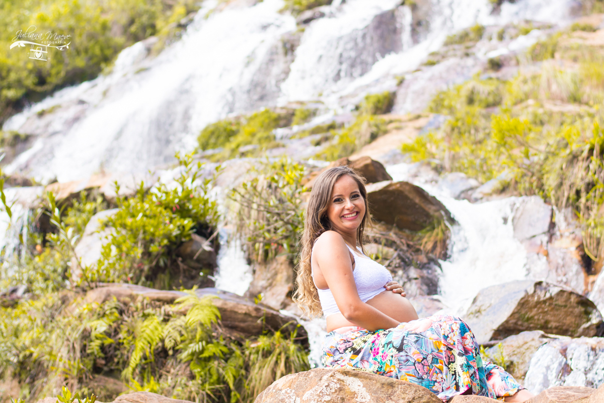 gestante, juliana maeve, juliana maeve fotografia, sessao gestante ouro preto, gestante cachoeira, cachoeiras minas Gerais, juliana Maeve Fotografia, sessao fotografica gestante
