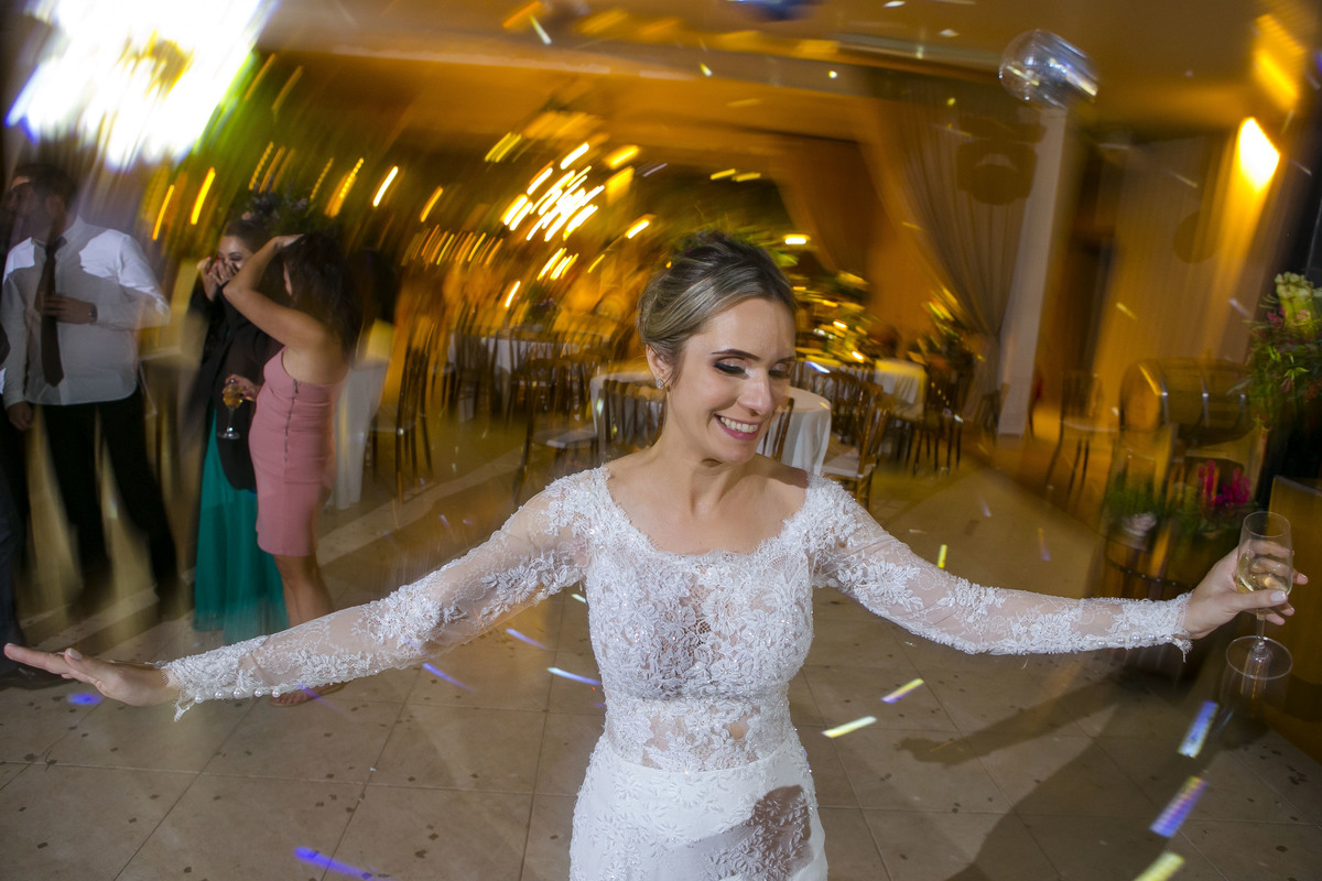 noiva na pista de dança 