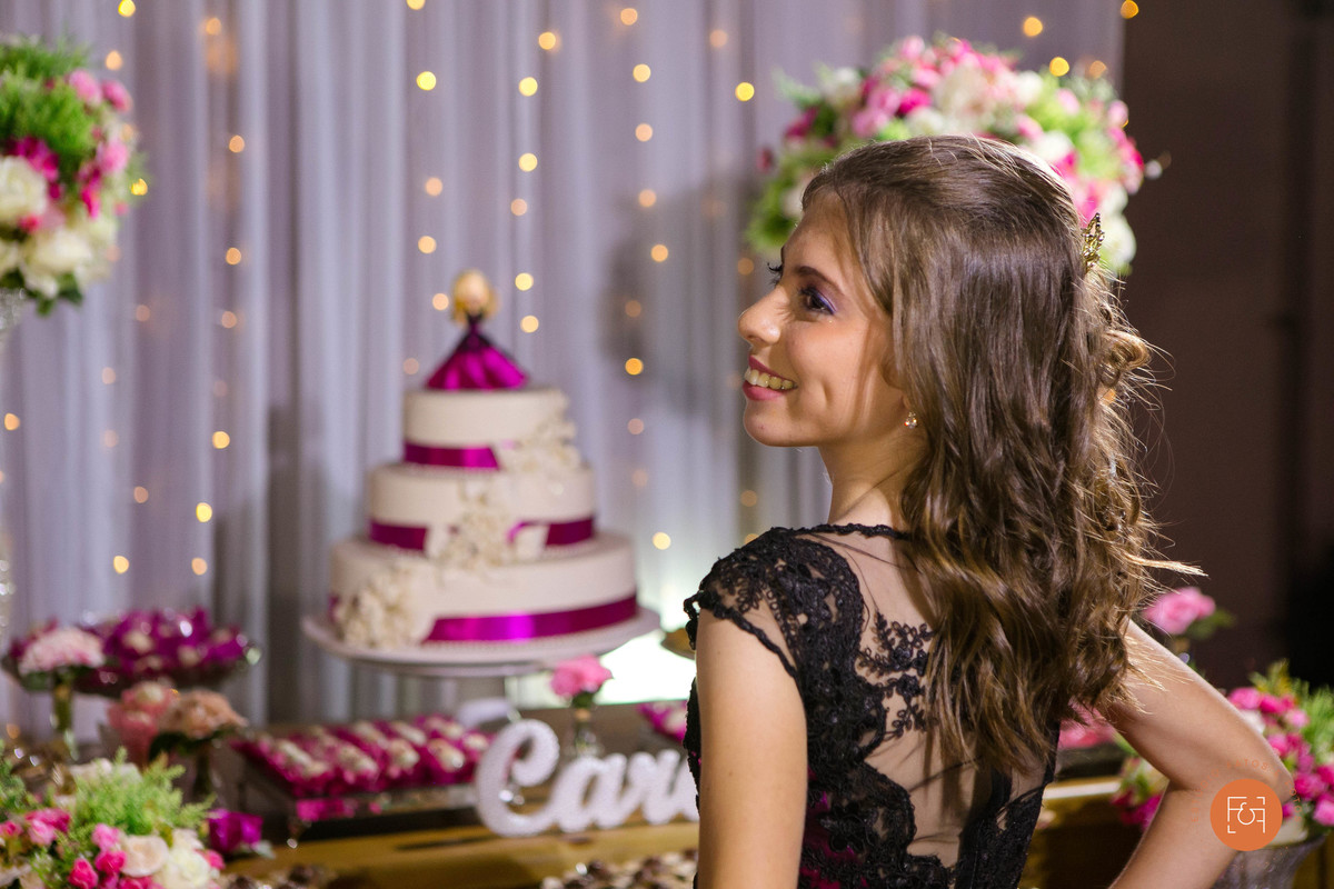 Poses em frente a decoração