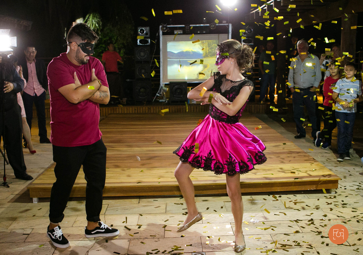 dançando junto com padrinho 