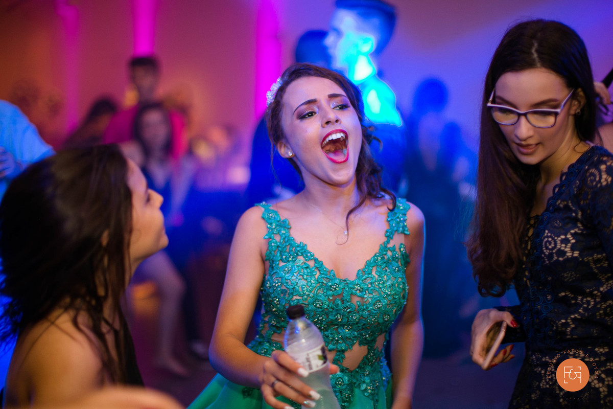 Aniversariante curtindo na festa